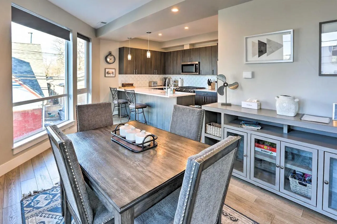 Denver Townhome With Rooftop Deck Walk To Mile High Holiday home
