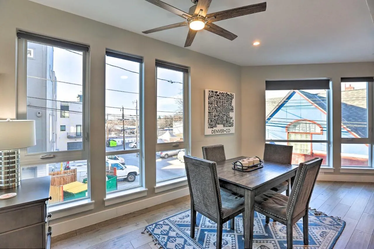 Denver Townhome With Rooftop Deck Walk To Mile High Holiday home