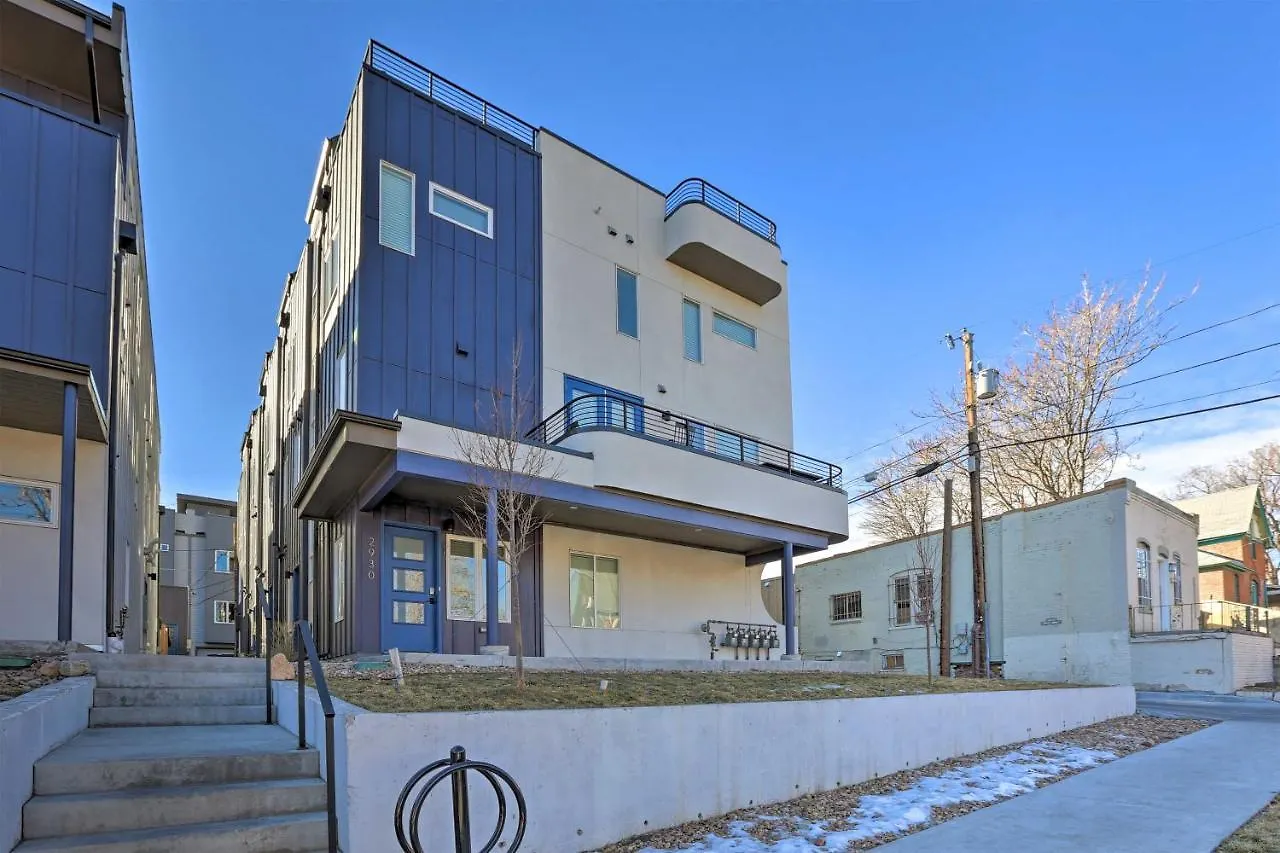 Denver Townhome With Rooftop Deck Walk To Mile High Holiday home