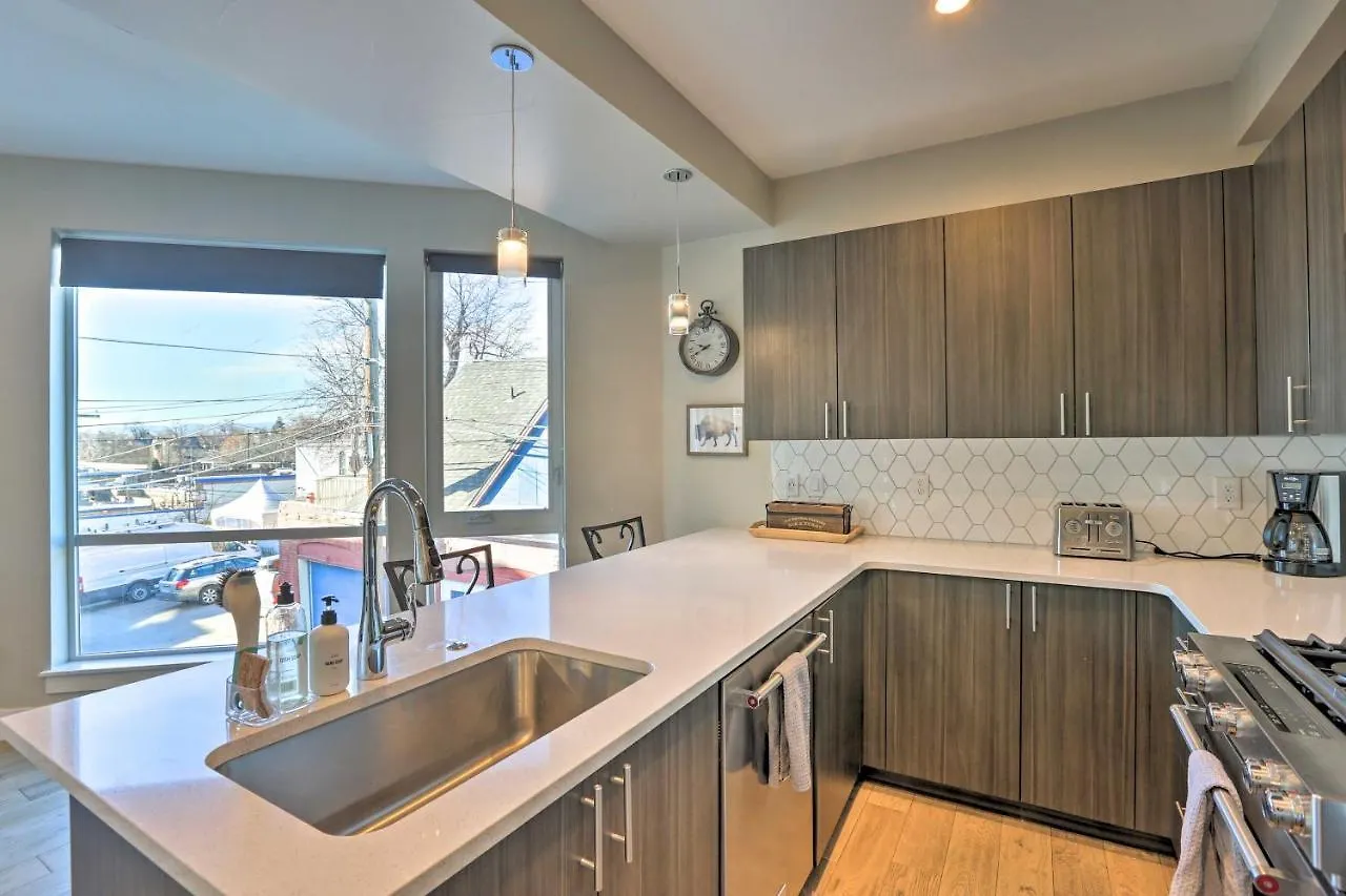 Denver Townhome With Rooftop Deck Walk To Mile High
